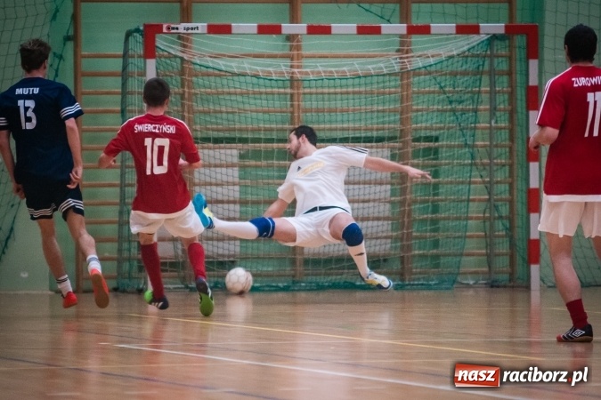 Zdjęcie w galerii na portalu naszraciborz.pl: Niedziela z HLPN. Galaktikos nowym mistrzem I ligi wiadomości z regionu