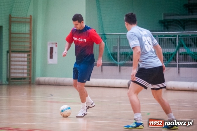 Zdjęcie w galerii na portalu naszraciborz.pl: Niedziela z HLPN. Galaktikos nowym mistrzem I ligi wiadomości z regionu