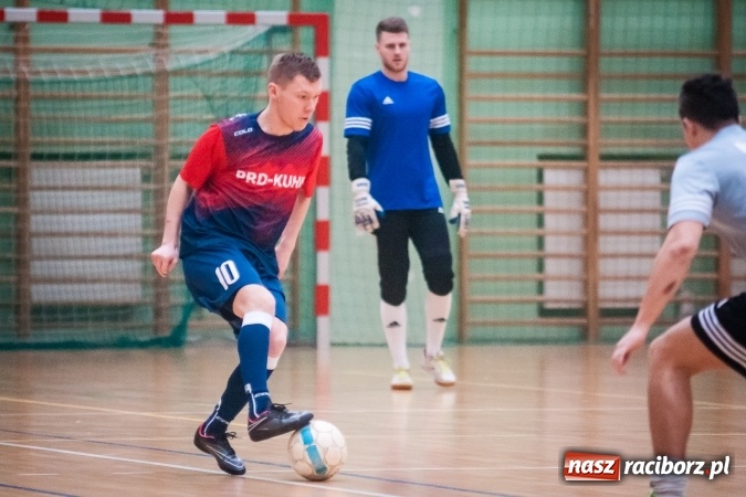 Zdjęcie w galerii na portalu naszraciborz.pl: Niedziela z HLPN. Galaktikos nowym mistrzem I ligi wiadomości z regionu