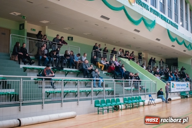 Zdjęcie w galerii na portalu naszraciborz.pl: Niedziela z HLPN. Galaktikos nowym mistrzem I ligi wiadomości z regionu