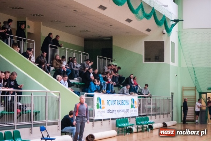 Zdjęcie w galerii na portalu naszraciborz.pl: Niedziela z HLPN. Galaktikos nowym mistrzem I ligi wiadomości z regionu