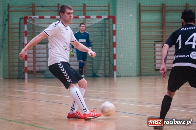 Zdjęcie w galerii na portalu naszraciborz.pl: Niedziela z HLPN. Galaktikos nowym mistrzem I ligi wiadomości z regionu