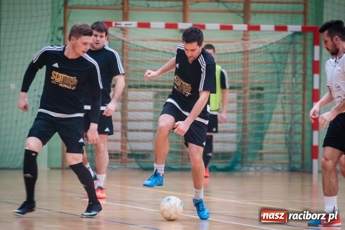 Zdjęcie w galerii na portalu naszraciborz.pl: Niedziela z HLPN. Galaktikos nowym mistrzem I ligi wiadomości z regionu