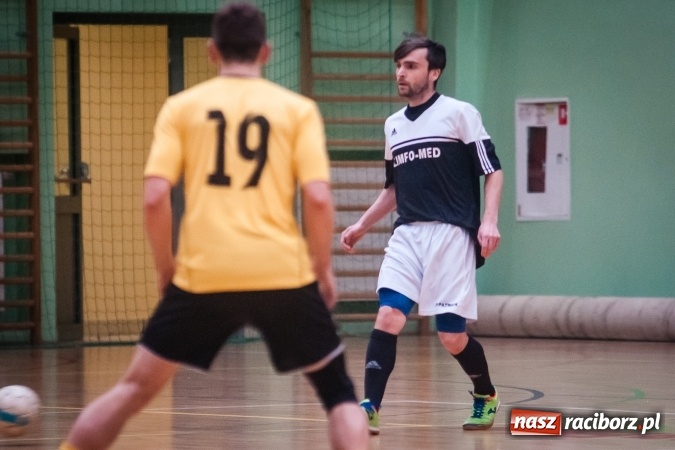 Zdjęcie w galerii na portalu naszraciborz.pl: Niedziela z HLPN. Galaktikos nowym mistrzem I ligi wiadomości z regionu