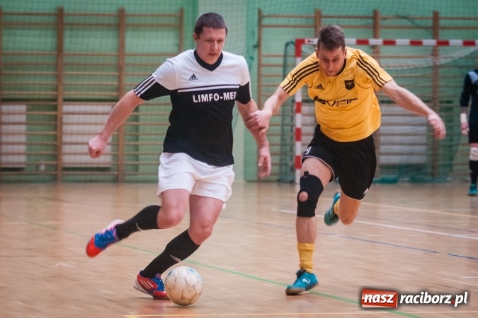 Zdjęcie w galerii na portalu naszraciborz.pl: Niedziela z HLPN. Galaktikos nowym mistrzem I ligi wiadomości z regionu