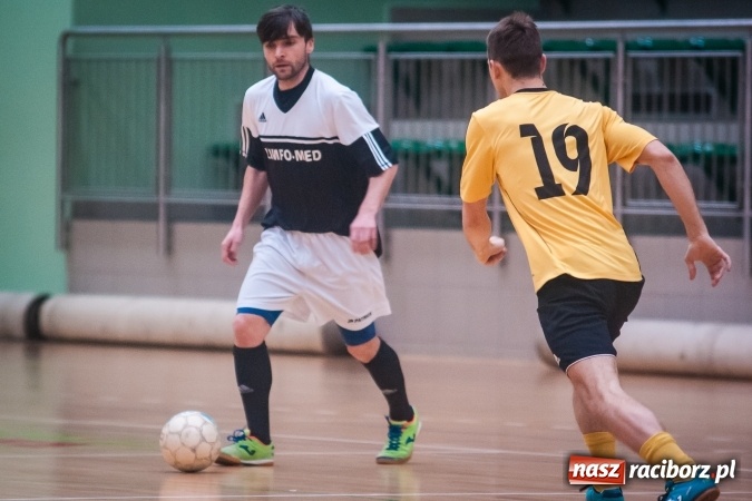 Zdjęcie w galerii na portalu naszraciborz.pl: Niedziela z HLPN. Galaktikos nowym mistrzem I ligi wiadomości z regionu