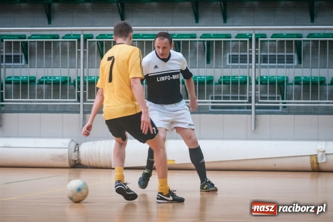 Zdjęcie w galerii na portalu naszraciborz.pl: Niedziela z HLPN. Galaktikos nowym mistrzem I ligi wiadomości z regionu