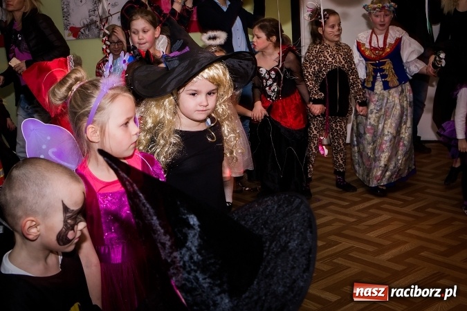 Zdjęcie w galerii na portalu naszraciborz.pl: Wspaniały bal przebierańców w Młodzieżowym Domu Kultury wiadomości z regionu