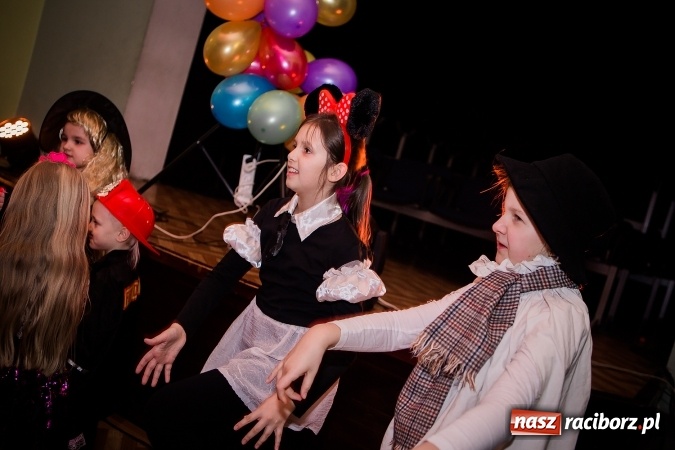 Zdjęcie w galerii na portalu naszraciborz.pl: Wspaniały bal przebierańców w Młodzieżowym Domu Kultury wiadomości z regionu