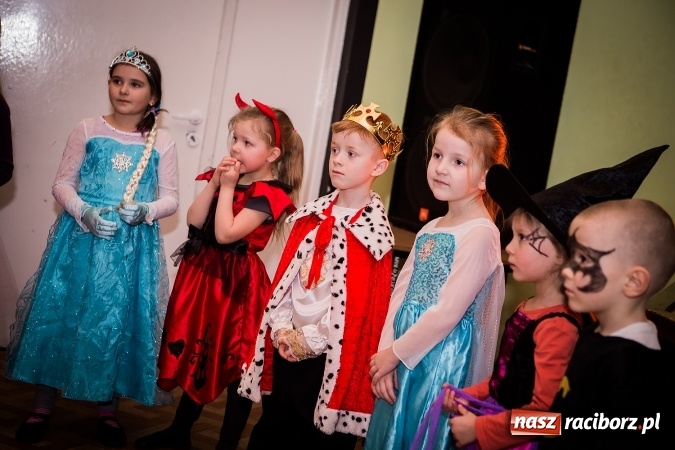 Zdjęcie w galerii na portalu naszraciborz.pl: Wspaniały bal przebierańców w Młodzieżowym Domu Kultury wiadomości z regionu