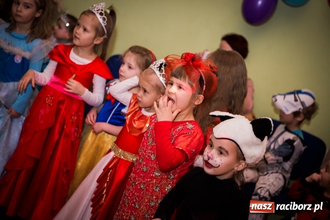 Zdjęcie w galerii na portalu naszraciborz.pl: Wspaniały bal przebierańców w Młodzieżowym Domu Kultury wiadomości z regionu