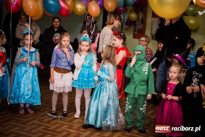 Zdjęcie w galerii na portalu naszraciborz.pl: Wspaniały bal przebierańców w Młodzieżowym Domu Kultury wiadomości z regionu