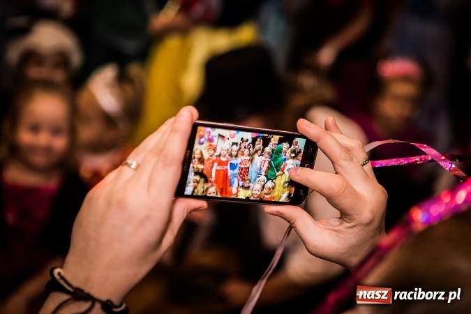 Zdjęcie w galerii na portalu naszraciborz.pl: Wspaniały bal przebierańców w Młodzieżowym Domu Kultury wiadomości z regionu