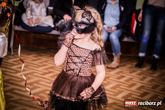 Zdjęcie w galerii na portalu naszraciborz.pl: Wspaniały bal przebierańców w Młodzieżowym Domu Kultury wiadomości z regionu