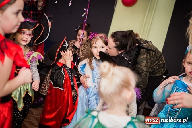 Zdjęcie w galerii na portalu naszraciborz.pl: Wspaniały bal przebierańców w Młodzieżowym Domu Kultury wiadomości z regionu