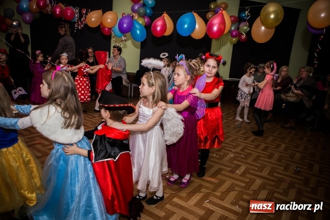 Zdjęcie w galerii na portalu naszraciborz.pl: Wspaniały bal przebierańców w Młodzieżowym Domu Kultury wiadomości z regionu