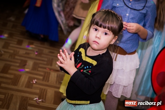 Zdjęcie w galerii na portalu naszraciborz.pl: Wspaniały bal przebierańców w Młodzieżowym Domu Kultury wiadomości z regionu