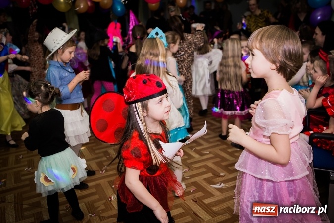 Zdjęcie w galerii na portalu naszraciborz.pl: Wspaniały bal przebierańców w Młodzieżowym Domu Kultury wiadomości z regionu