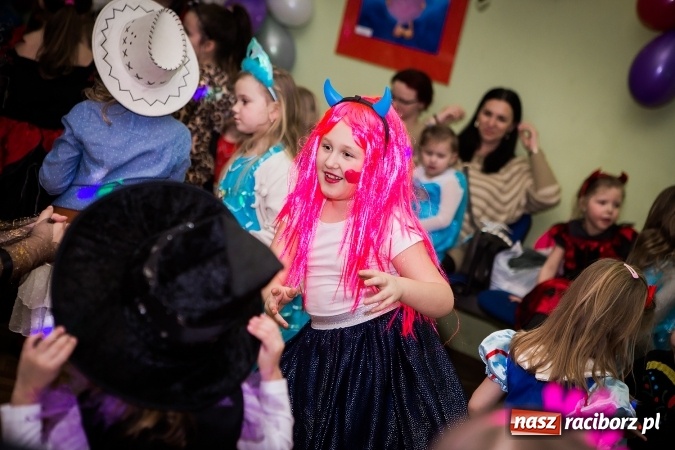Zdjęcie w galerii na portalu naszraciborz.pl: Wspaniały bal przebierańców w Młodzieżowym Domu Kultury wiadomości z regionu