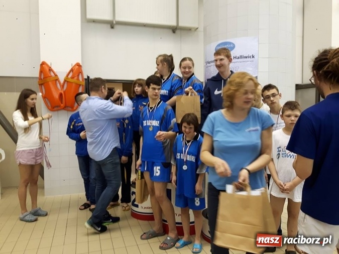 Zdjęcie w galerii na portalu naszraciborz.pl: Pływacy z ZSS i klubu Olimpiad Specjalnych Animusz na Narodowej Gali Halliwick wiadomości z regionu