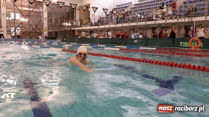 Zdjęcie w galerii na portalu naszraciborz.pl: Pływacy z ZSS i klubu Olimpiad Specjalnych Animusz na Narodowej Gali Halliwick wiadomości z regionu