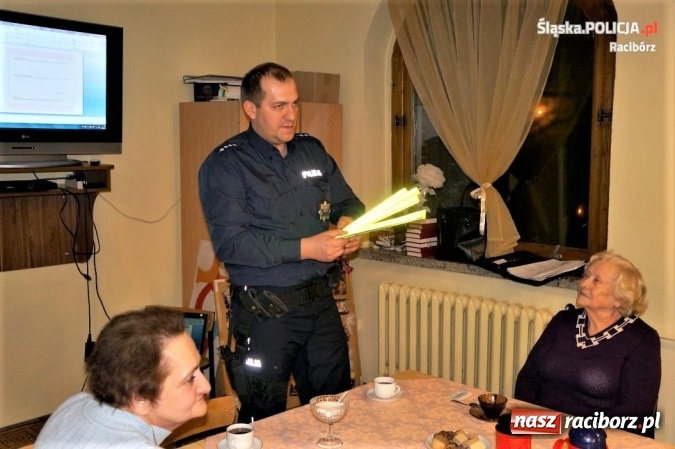 Zdjęcie w galerii na portalu naszraciborz.pl: Policjanci spotkali się z seniorami wiadomości z regionu