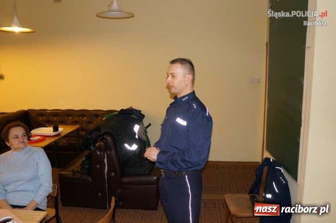 Zdjęcie w galerii na portalu naszraciborz.pl: Policjanci spotkali się z seniorami wiadomości z regionu