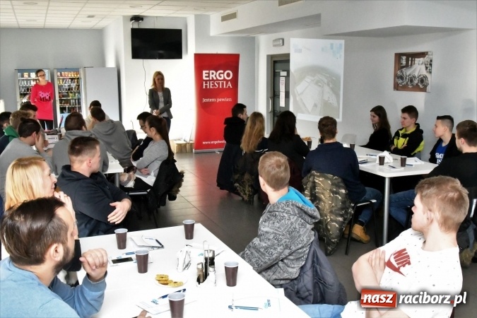 Zdjęcie w galerii na portalu naszraciborz.pl: Kolejne spotkania z młodzieżą w firmie Eko-Okna S.A.  wiadomości z regionu
