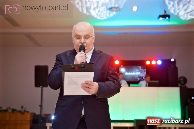 Zdjęcie w galerii na portalu naszraciborz.pl: Tak to było w Zakrzowie, czyli wspomnienie studniówki maturzystów II LO wiadomości z regionu