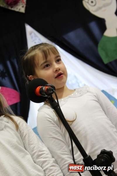 Zdjęcie w galerii na portalu naszraciborz.pl: Żyjcie nam sto lat! Dzień Babci i Dziadka w ZSP Wojnowice wiadomości z regionu