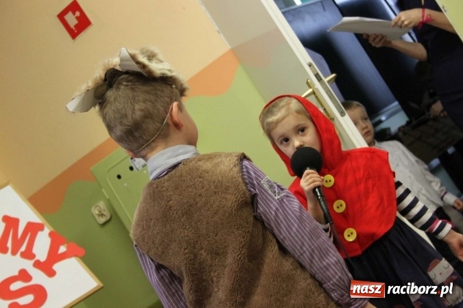 Zdjęcie w galerii na portalu naszraciborz.pl: Żyjcie nam sto lat! Dzień Babci i Dziadka w ZSP Wojnowice wiadomości z regionu