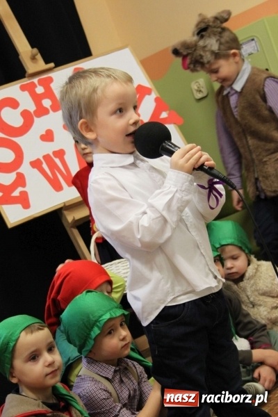 Zdjęcie w galerii na portalu naszraciborz.pl: Żyjcie nam sto lat! Dzień Babci i Dziadka w ZSP Wojnowice wiadomości z regionu