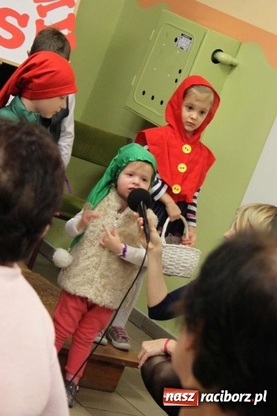 Zdjęcie w galerii na portalu naszraciborz.pl: Żyjcie nam sto lat! Dzień Babci i Dziadka w ZSP Wojnowice wiadomości z regionu