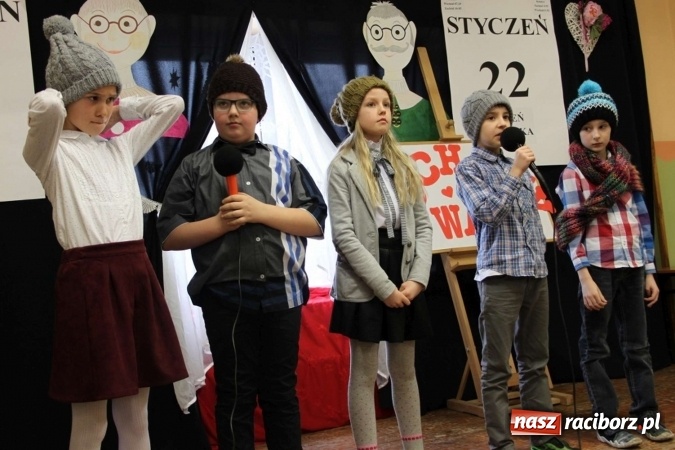 Zdjęcie w galerii na portalu naszraciborz.pl: Żyjcie nam sto lat! Dzień Babci i Dziadka w ZSP Wojnowice wiadomości z regionu