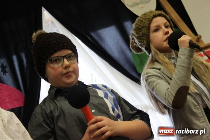 Zdjęcie w galerii na portalu naszraciborz.pl: Żyjcie nam sto lat! Dzień Babci i Dziadka w ZSP Wojnowice wiadomości z regionu