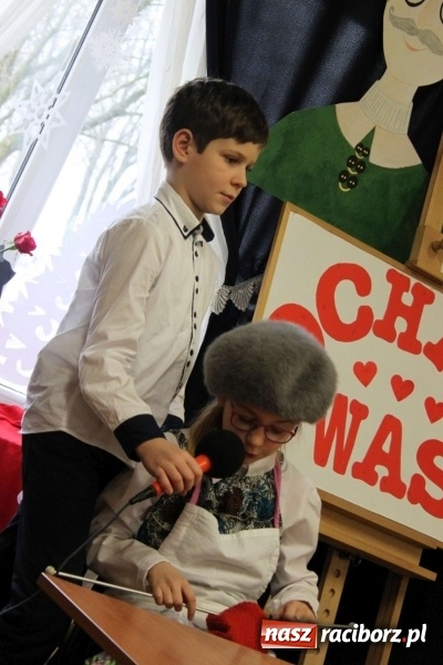 Zdjęcie w galerii na portalu naszraciborz.pl: Żyjcie nam sto lat! Dzień Babci i Dziadka w ZSP Wojnowice wiadomości z regionu