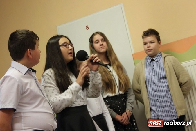 Zdjęcie w galerii na portalu naszraciborz.pl: Żyjcie nam sto lat! Dzień Babci i Dziadka w ZSP Wojnowice wiadomości z regionu