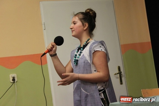 Zdjęcie w galerii na portalu naszraciborz.pl: Żyjcie nam sto lat! Dzień Babci i Dziadka w ZSP Wojnowice wiadomości z regionu