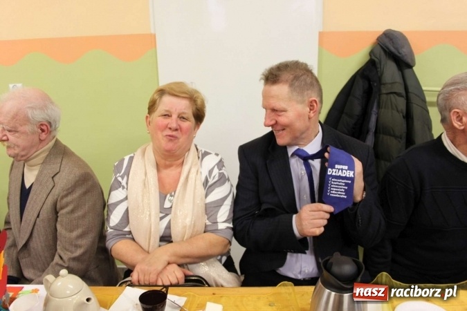 Zdjęcie w galerii na portalu naszraciborz.pl: Żyjcie nam sto lat! Dzień Babci i Dziadka w ZSP Wojnowice wiadomości z regionu