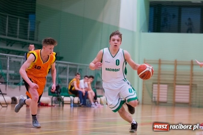 Zdjęcie w galerii na portalu naszraciborz.pl: Wyrównane spotkanie juniorów Ofensywy wiadomości z regionu