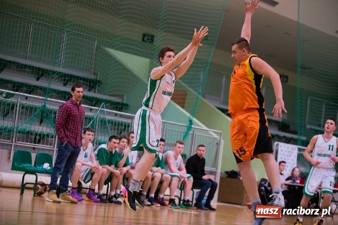 Zdjęcie w galerii na portalu naszraciborz.pl: Wyrównane spotkanie juniorów Ofensywy wiadomości z regionu