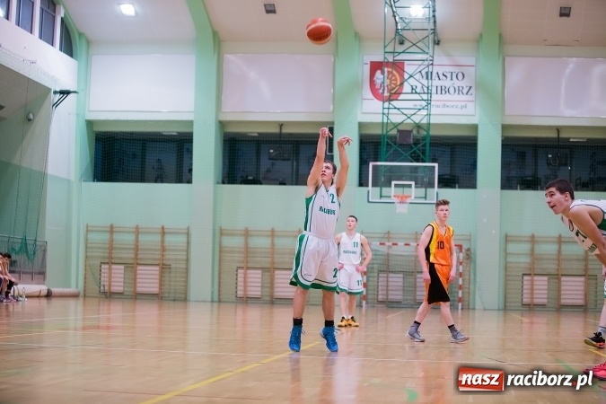 Zdjęcie w galerii na portalu naszraciborz.pl: Wyrównane spotkanie juniorów Ofensywy wiadomości z regionu