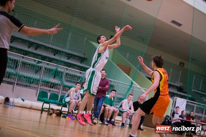 Zdjęcie w galerii na portalu naszraciborz.pl: Wyrównane spotkanie juniorów Ofensywy wiadomości z regionu