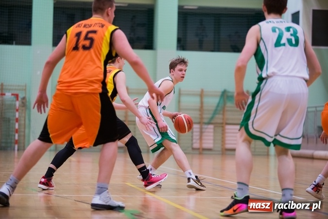 Zdjęcie w galerii na portalu naszraciborz.pl: Wyrównane spotkanie juniorów Ofensywy wiadomości z regionu
