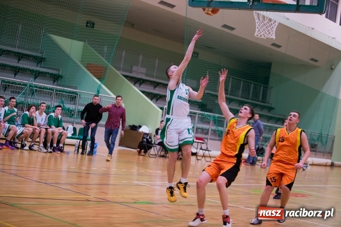 Zdjęcie w galerii na portalu naszraciborz.pl: Wyrównane spotkanie juniorów Ofensywy wiadomości z regionu