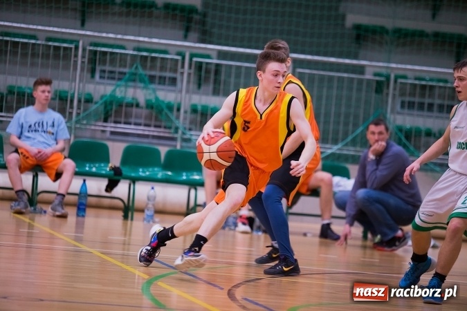 Zdjęcie w galerii na portalu naszraciborz.pl: Wyrównane spotkanie juniorów Ofensywy wiadomości z regionu