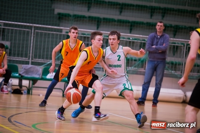 Zdjęcie w galerii na portalu naszraciborz.pl: Wyrównane spotkanie juniorów Ofensywy wiadomości z regionu