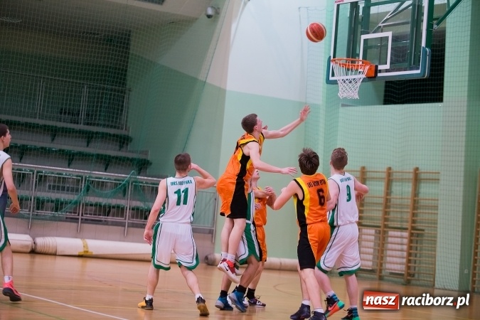 Zdjęcie w galerii na portalu naszraciborz.pl: Wyrównane spotkanie juniorów Ofensywy wiadomości z regionu