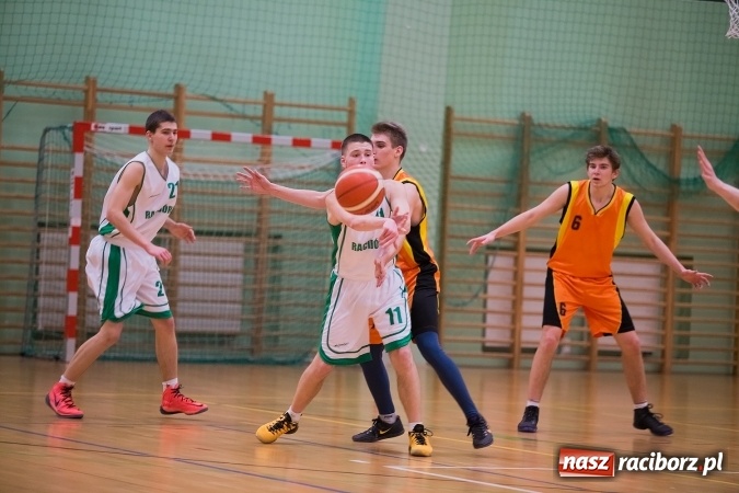 Zdjęcie w galerii na portalu naszraciborz.pl: Wyrównane spotkanie juniorów Ofensywy wiadomości z regionu