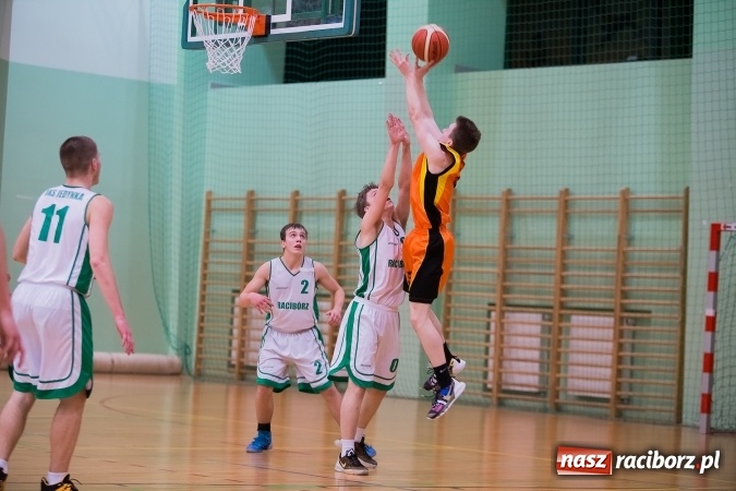 Zdjęcie w galerii na portalu naszraciborz.pl: Wyrównane spotkanie juniorów Ofensywy wiadomości z regionu